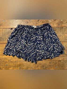 dylan Navy and Cream Floral Smocked Top